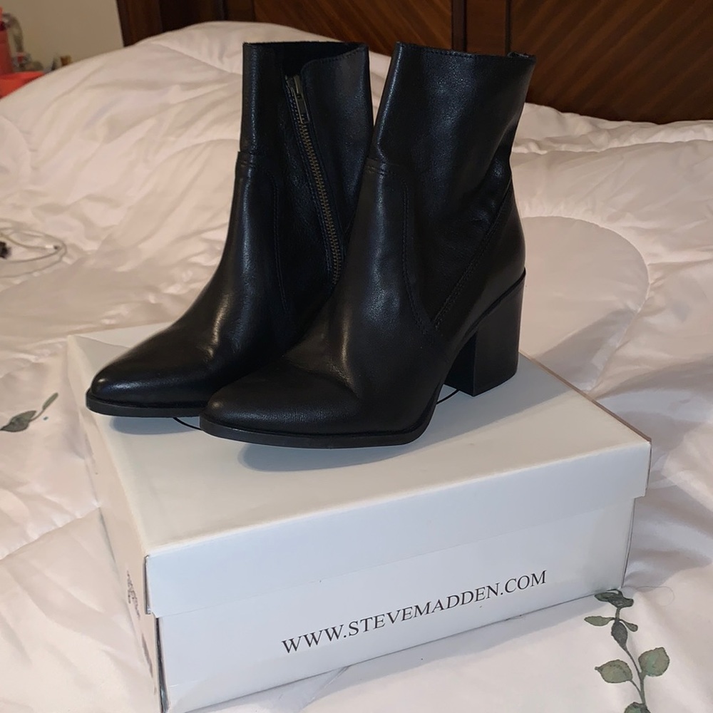 Steve Madden bootie, Size 8